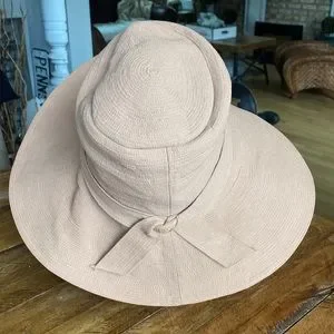 ATELIER LUCAS MADE IN LONDON FOR LORD & TAYLOR VINTAGE HAT ONE SIZE Lord & Taylor | Accessories | Atelier Lucas Made In London  main image 3